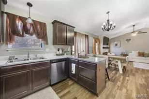 5641 Hawks Landing Dr, Hillsboro, MO 63050 - Photo 10