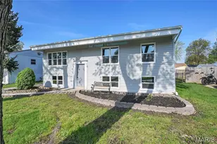 8 Preakness Dr, Saint Peters, MO 63376 - Photo 2