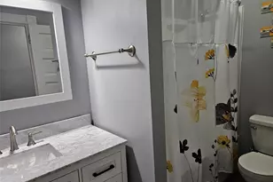 2035 Allen Ave, Saint Louis, MO 63104 - Photo 8