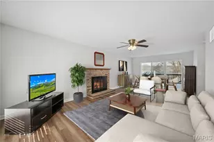 709 Ginger Wood Ct, Ballwin, MO 63021 - Photo 2