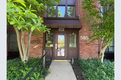585 Coeur De Royale Drive #207, Creve Coeur, MO 63141 - Photo 1