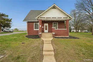 201 E Maple St, Wentzville, MO 63385 - Photo 1