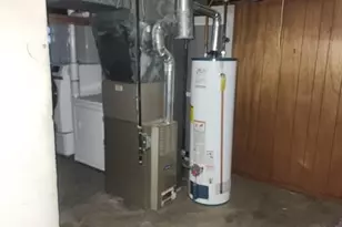 6013 Garfield Ave, Berkeley, MO 63134 - Photo 10