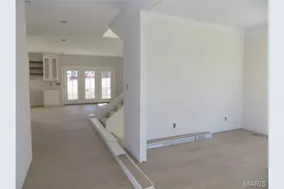 140 W Sarah Avenue, Kirkwood, MO 63122 - Photo 2