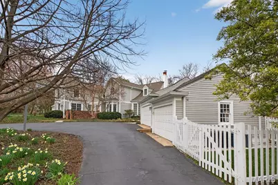 1 Clermont Lane, Ladue, MO 63124 - Photo 2