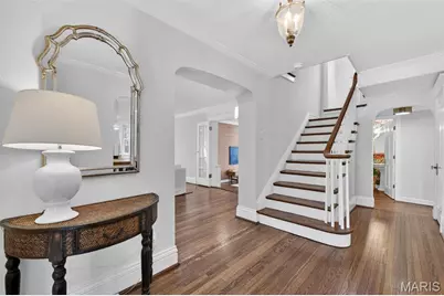 1 Clermont Lane, Ladue, MO 63124 - Photo 16