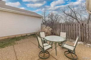 971 Barnard College Ln, Saint Louis, MO 63130 - Photo 34