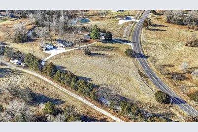 818 W Highway D, Wentzville, MO 63385 - Photo 2