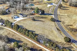 818 W Hwy D, Wentzville, MO 63385 - Photo 2