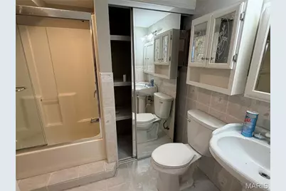 818 W Highway D, Wentzville, MO 63385 - Photo 18