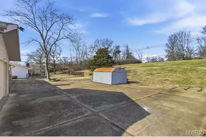 416 Brooktree Drive, Ballwin, MO 63011 - Photo 16