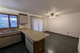 1620 Forest Hills Dr, Saint Charles, MO 63303 - Photo 8