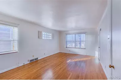 5944 Loughborough Avenue, Saint Louis, MO 63109 - Photo 4