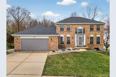 975 Arlington Glen Drive, Fenton, MO 63026 - Photo 1