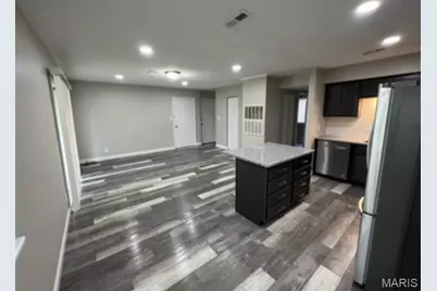 1913 Gascony Parc Drive #1913, Lake Saint Louis, MO 63367 - Photo 4