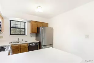 12975 Bryce Canyon Dr, Maryland Heights, MO 63043 - Photo 16