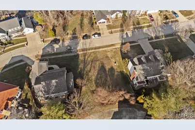 5220 Autumnwinds Drive, Oakville, MO 63129 - Photo 8