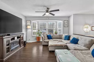 1827 Hilltop Village Ln, Imperial, MO 63052 - Photo 6