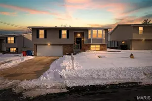 1827 Hilltop Village Ln, Imperial, MO 63052 - Photo 4