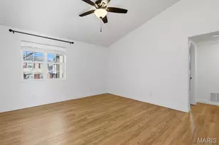1624 E Swan Cir, Brentwood, MO 63144 - Photo 2