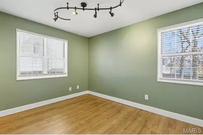 1624 E Swan Circle, Brentwood, MO 63144 - Photo 10