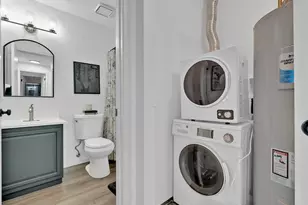 1231 Creve Coeur Crossing Ln, Chesterfield, MO 63017 - Photo 18