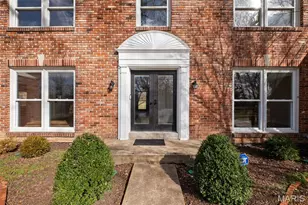 14121 Parliament Dr, Chesterfield, MO 63017 - Photo 4