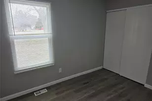 201 Becker Dr, Hazelwood, MO 63135 - Photo 6