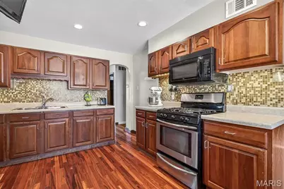 9406 Mackenzie Road, Affton, MO 63123 - Photo 8