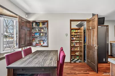 9406 Mackenzie Road, Affton, MO 63123 - Photo 12