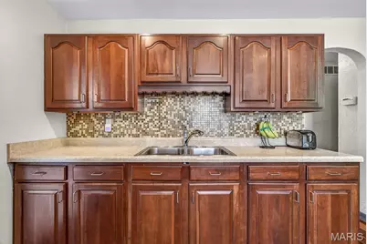 9406 Mackenzie Road, Affton, MO 63123 - Photo 10