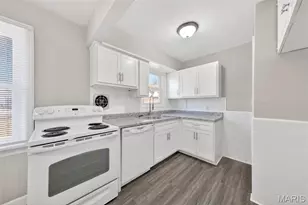 10066 Dorothy Ave, Saint Louis, MO 63137 - Photo 16