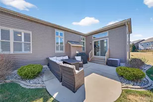 113 Far Meadow Dr, Lake Saint Louis, MO 63367 - Photo 16