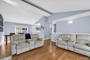 524 Hickory Hollow Ln, Saint Louis, MO 63122 - Photo 10