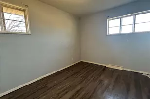 5547 Holborn Dr, Saint Louis, MO 63121 - Photo 8