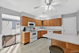 1530 Sherman Dr, Saint Charles, MO 63303 - Photo 6