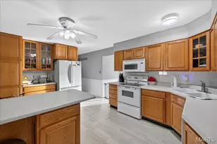 1530 Sherman Dr, Saint Charles, MO 63303 - Photo 8