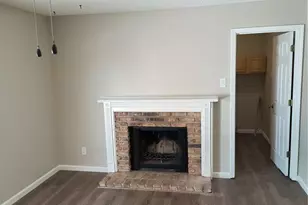 19 N Park Charles Blvd, Saint Peters, MO 63376 - Photo 4