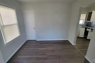 2000 Wismer Ave, Saint Louis, MO 63114 - Photo 4