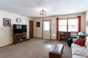 20243 Hemlock Rd, Lebanon, MO 65536 - Photo 2