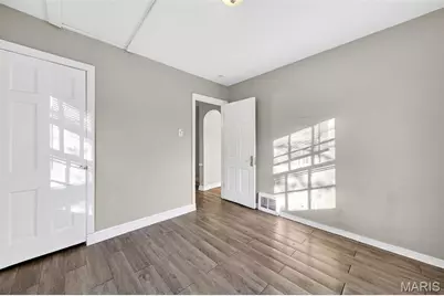 8616 Kendale Drive, Bel-Ridge, MO 63121 - Photo 16