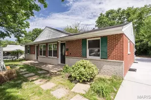 531 W Essex Ave, Kirkwood, MO 63122 - Photo 1