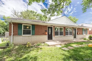 531 W Essex Ave, Kirkwood, MO 63122 - Photo 2