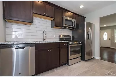 531 W Essex Avenue, Kirkwood, MO 63122 - Photo 10