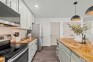 1561 Timber Wolf Dr, Festus, MO 63028 - Photo 30