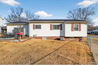 10749 Runningbrook Drive, Bellefontaine Neighbors, MO 63137 - Photo 22