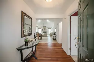 857 Braefield Ct, Chesterfield, MO 63017 - Photo 2