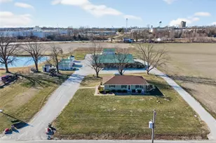 1371 Silvers Rd, Saint Peters, MO 63376 - Photo 1