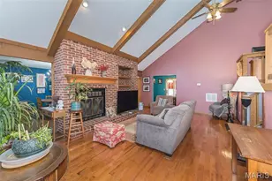 115 Timberidge Dr, Saint Peters, MO 63376 - Photo 4