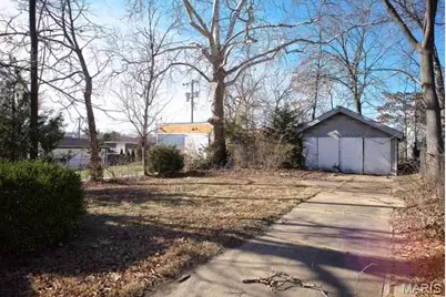 1731 Boneta Avenue, Saint Louis, MO 63117 - Photo 4